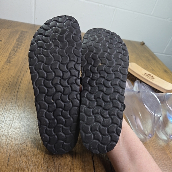 Bio Bio Black Thong Sandals - Picture 3 of 12